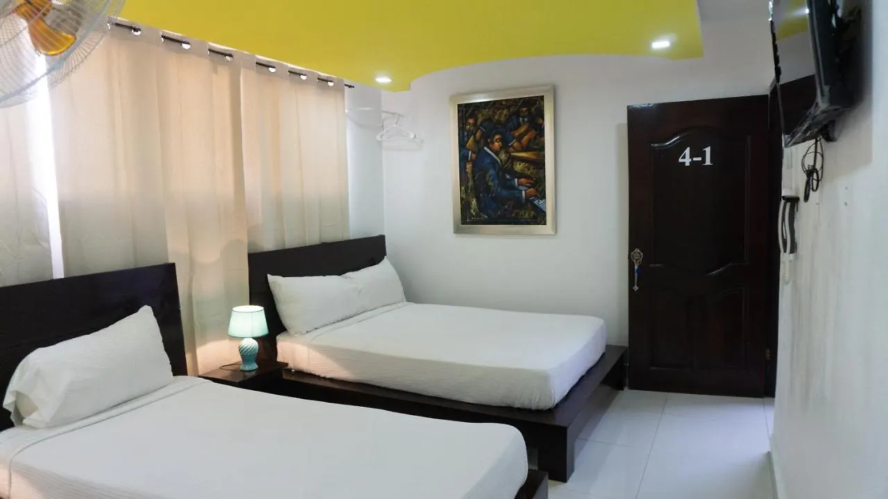 Ccny Hotel Y Restaurante Santo Domingo