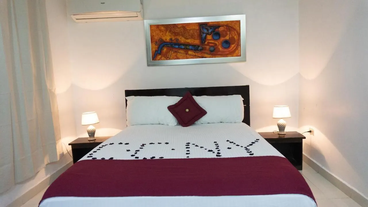 Ccny Hotel Y Restaurante Santo Domingo